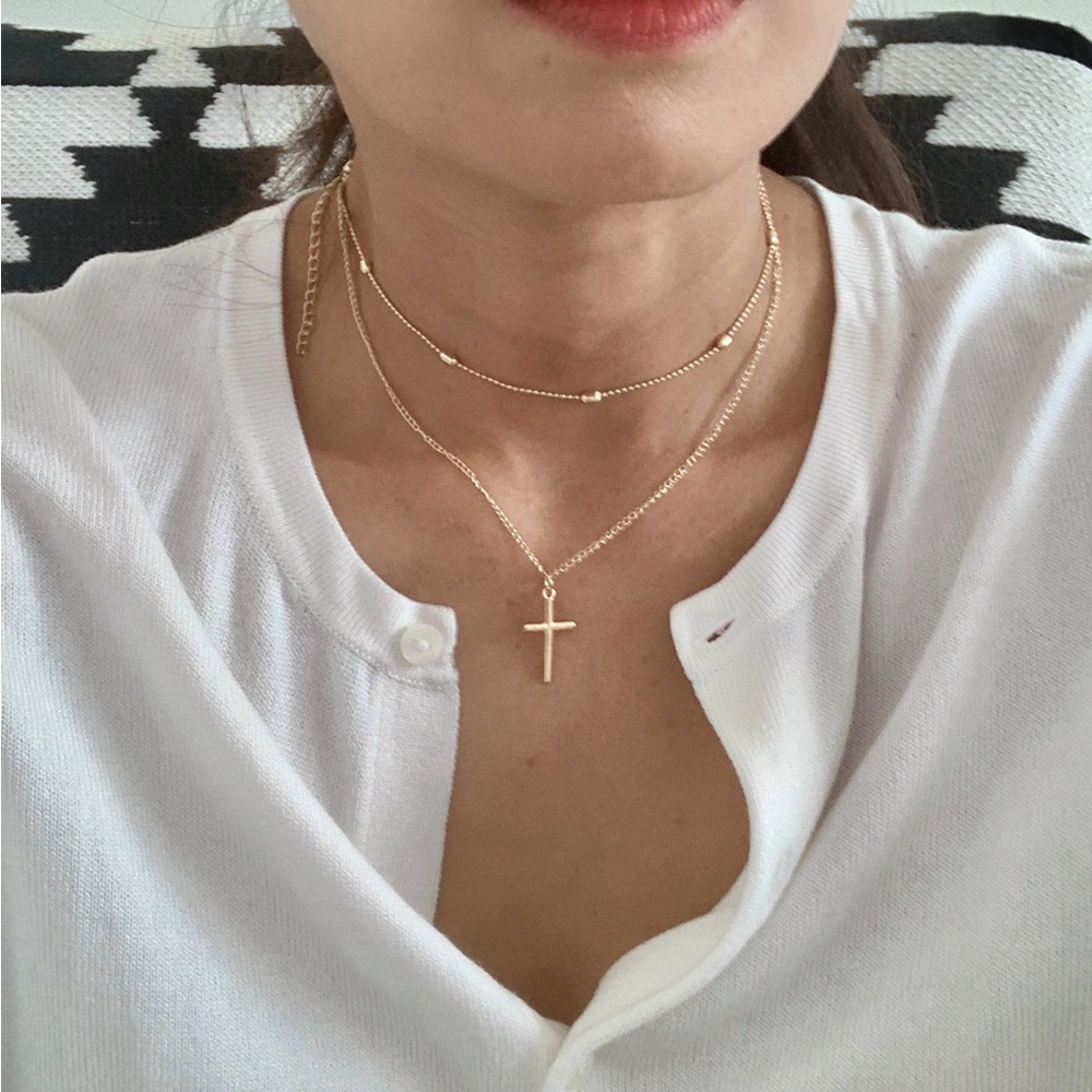 CROSS CHARM LAYERED NECKLACE - GOLD
